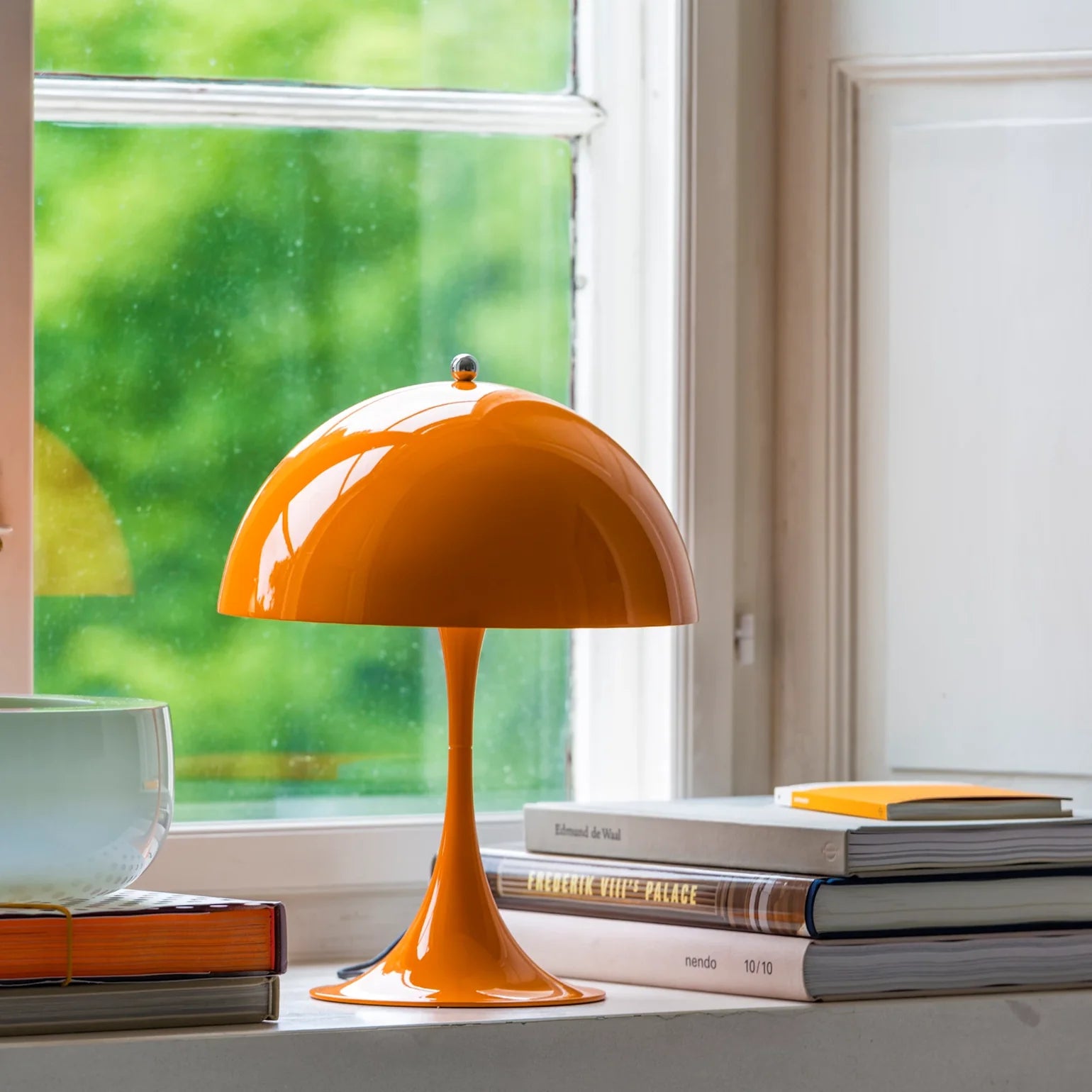Panthella 250 Portable Table Lamp - LOUIS POULSEN