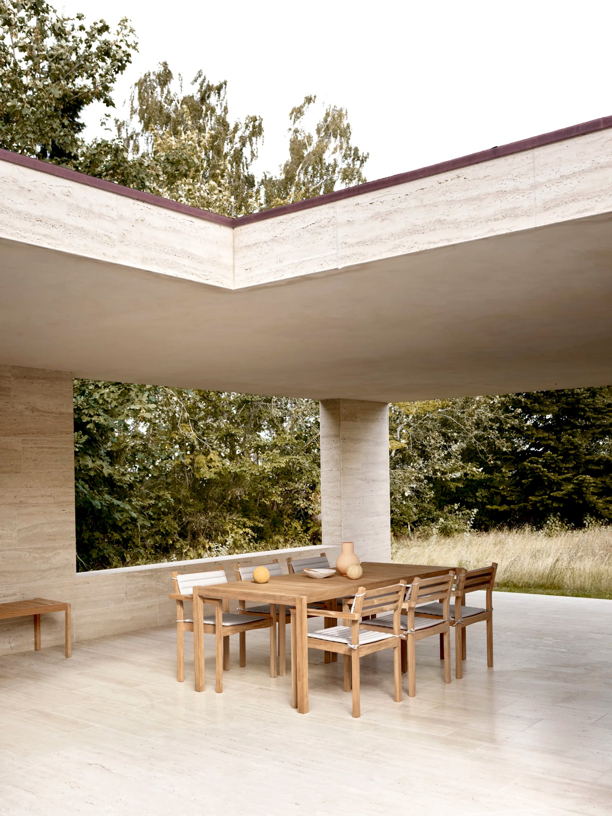 AH901 Outdoor Dining Table - CARL HANSEN
