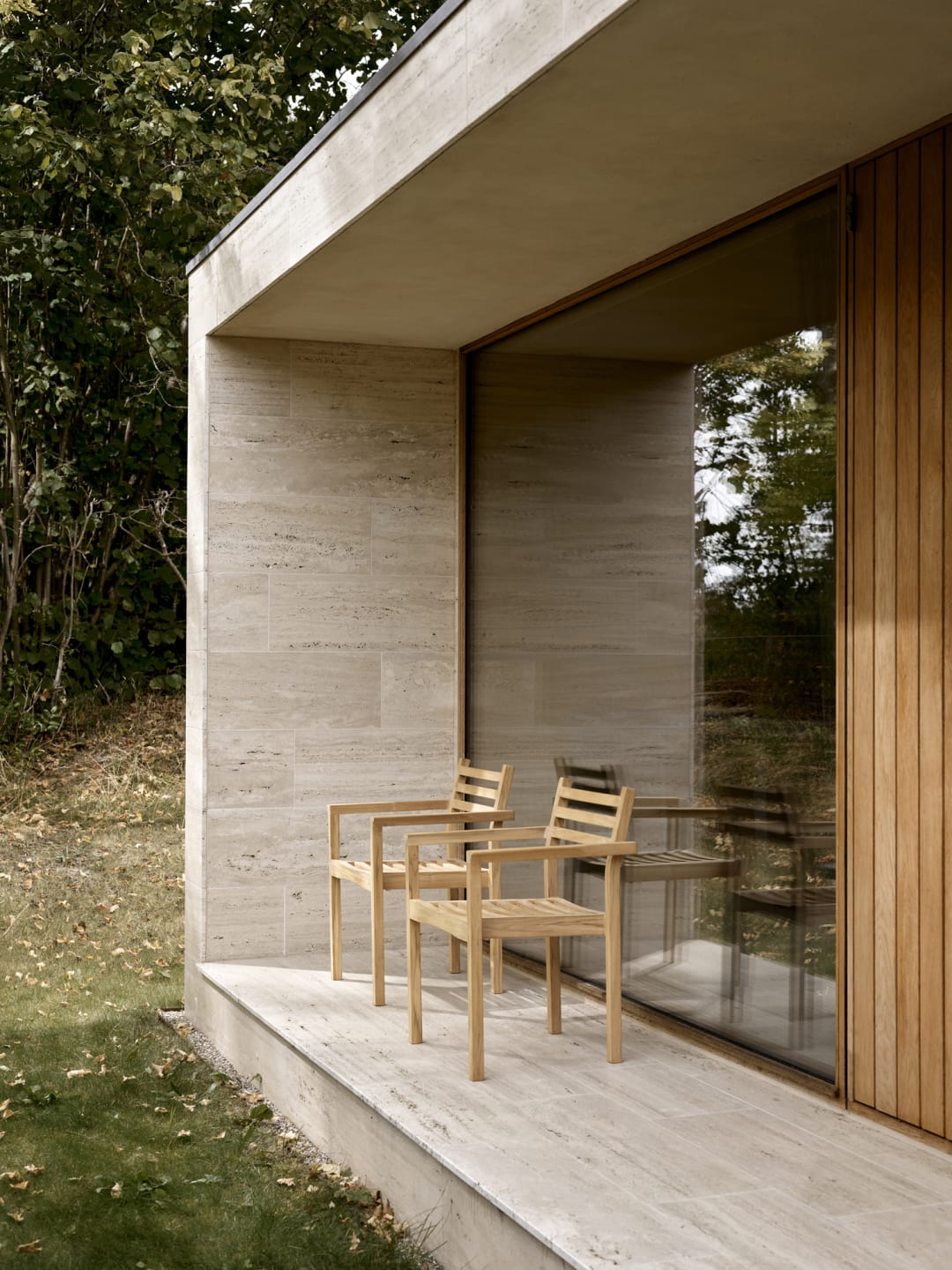 AH502 Outdoor Armchair - CARL HANSEN