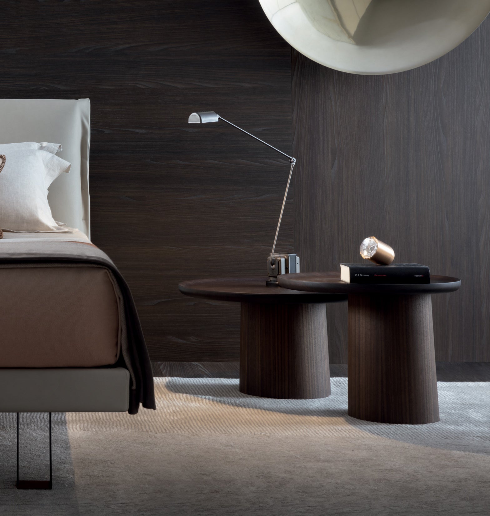 Louisa low coffee table Small - MOLTENI